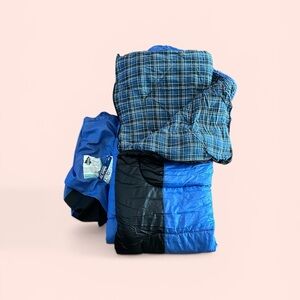 🌲 🏕️ Blue and Black Plaid Sleeping Bag 🏕️ 🌲